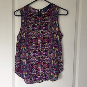 Multi-colored tank